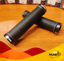 Cargar imagen en el visor de la galería, Puños MTB ZTTO y XTOS con Cierre de seguridad en Goma Gel Silicon