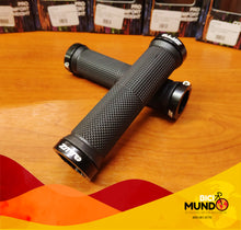 Cargar imagen en el visor de la galería, Puños MTB ZTTO y XTOS con Cierre de seguridad en Goma Gel Silicon